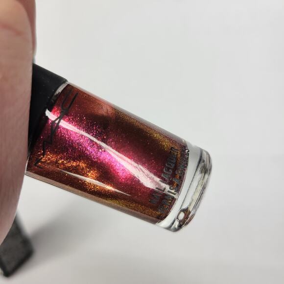 MAC Nail Lacquer Bad Fairy (Venomous Villains Maleficent) Holographic Duochrome - Picture 8 of 11
